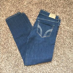 Hollister stretch capris size 28